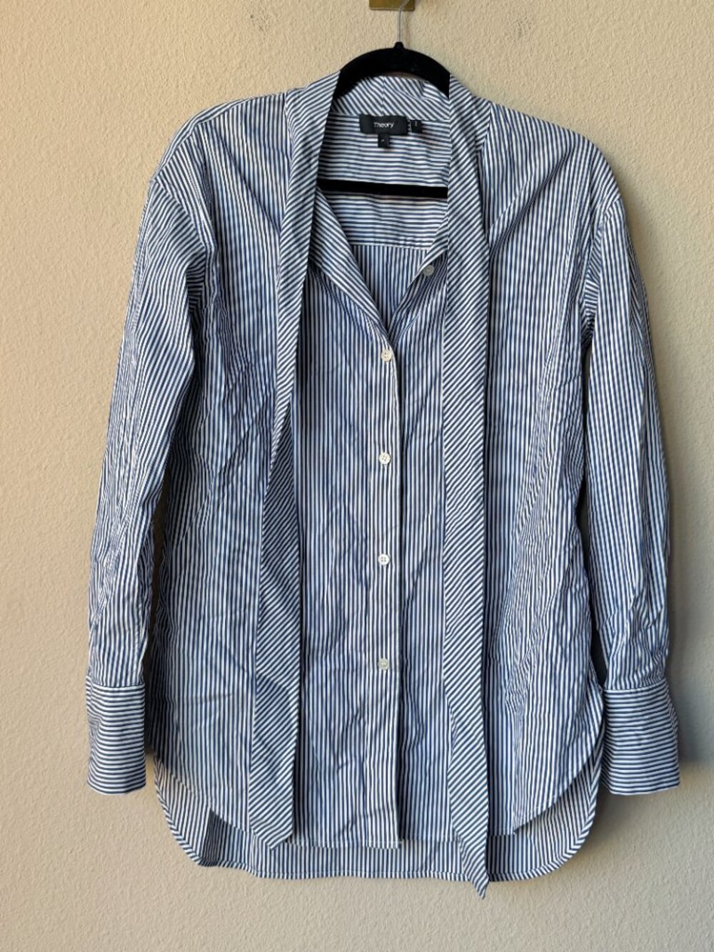 Theory Weekender Tie Neck Top in Franklin Stripe Size P - Picture 2 of 5